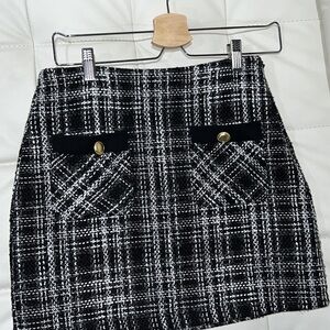 Tweed mini skirt